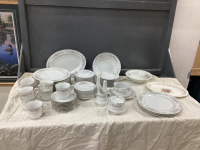 PREMIERE FINE CHINA DISH SET - "ROSE GARDEN" - 8-PLACE SETTING