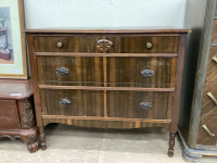 VINTAGE 3-DRAWER DRESSER