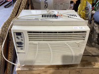 MAYTAG WINDOW A/C