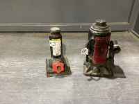 2 BOTTLE JACKS