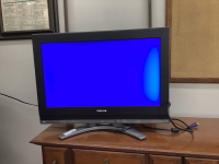 26" TOSHIBA FLAT SCREEN TV - NO REMOTE