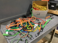 BOX OF BUNGY CORDS + ROPE