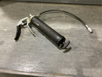 ULTRA PRO GREASE GUN