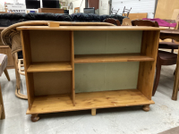 PINE BOOKSHELF