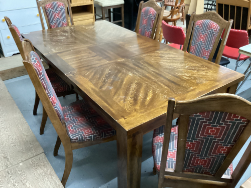 DINING TABLE W/6 CHAIRS