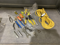 BOX WITH EXTENSION CORD, SCREWDRIVERS, RATCHET, PLIERS