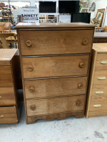 4-DRAWER WOOD DRESSER