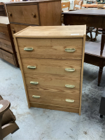 4-DRAWER DRESSER