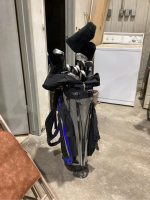 GOLF BAG W/ CLUBS
