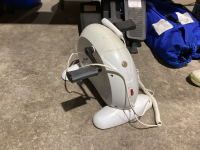 EASY CYCLE ELECTRIC SITTING PEDAL MACHINE W/ REMOTE