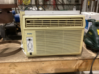 DANBY WINDOW AIR CONDITIONER USES R22