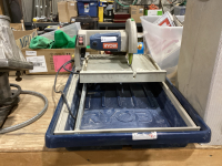 RYOBI WET TILE SAW WITH STAND
