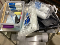 SMALL TOTE W/PAINTING SUPPLIES + TRAYS + LINER