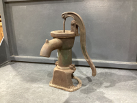 ANTIQUE CAST KITCHEN WATER PUMP