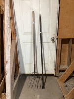 PITCH FORK AND PINCH BAR
