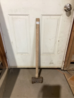 12 LB POST MAUL