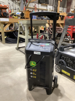 JOHN DEERE BATTERY CHARGER/ENGINE STARTER