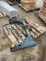 Three point hitch attachment