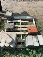 Pallet of mixed patio stone