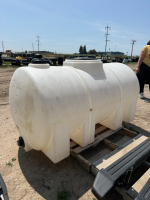 Flat bottom poly tank