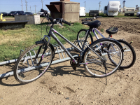 SUPERCYCLE SOLARIS ADULT BIKE - 18 SPEED...GREY W/ PINK ACCENTS