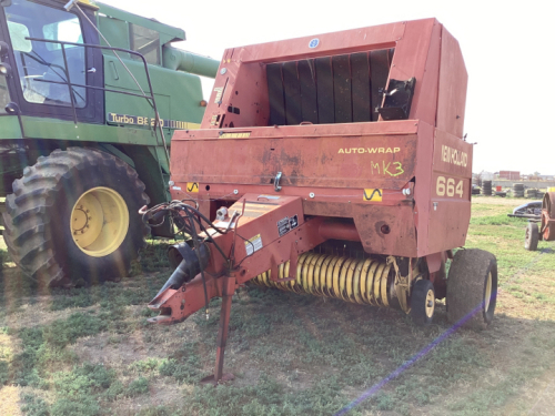 NH 664 ROUND BALER