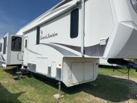 2008 Grand Junction camper
