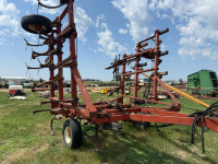 International 645 Vibra chisel wing cultivator