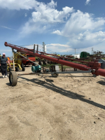 Sakundiak HD 8&ndash; 1600 grain auger