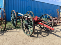 ANTIQUE RUNNING GEAR