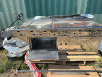 Quest Gas Grill & Double Oven