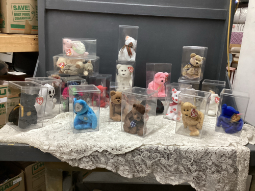 COLLECTION OF ORIGINAL BEANIE BABIES