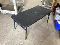 FOLDING TABLE + 2 CAMO STOOLS