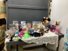 LARGE BOX OF ORIGINAL BEANIE BABIES - INCLUDES PLATINUM MEMBERSHIP BEAR