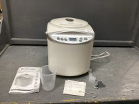 SUNBEAM BREAD MAKER
