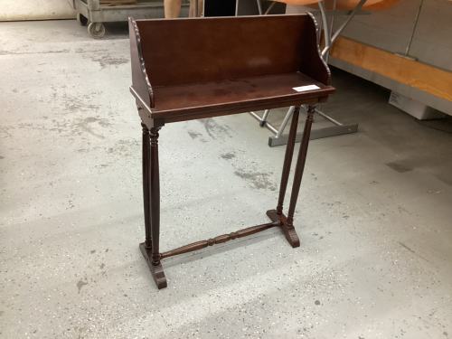 SMALL SHELF W/ PULL-OUTS ON SIDES FROM THE BOMBAY CO.