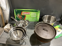 TOTE W/POTS, COLEMAN GRIDDLE, CAST IRON POT W/LID