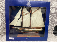 HERITAGE MINT TALL SHIP 2004 COLLECTION - THE BLUENOSE