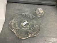 VINTAGE GLASS PLATTER & SMALL BOWL W/ EMBOSSED SILVER DETAIL