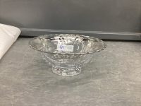 VINTAGE OVAL GLASS BOWL W/ EMBOSSED SILVER DETAIL