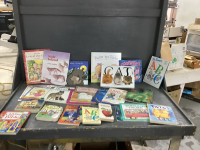 ASSORTED CHILDRENS BOOKS