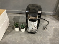 KEURIG COFFEE MAKER