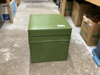 VINTAGE VINYL RECORD BOX W/ SOME RECORDS