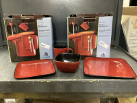 HOME TRENDS (32) PIECE DINNERWARE SET