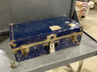 STEAMER TRUNK, ONE HANDLE