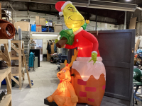 GRINCH INFLATABLE