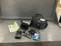 PANASONIC DIGITAL PALMCORDER