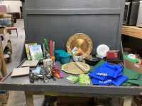 BOX OF KITCHEN ITEMS - T-FAL FRY PANS, GREEN TABLECLOTH, CORNING WARE SOUP MUGS, FLOWER SEEDS, KNIVES, MISC UTENSILS