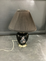 SMALL BLACK TABLE LAMP