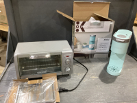 KEURIG MINI + BLACK DECKER TOASTER OVEN